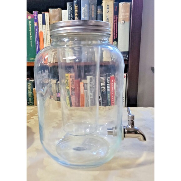 Yorkshire Glassware 2 Gal Cold Beverage Dispenser with Spigot & Center Ice Block - Picture 9 of 15